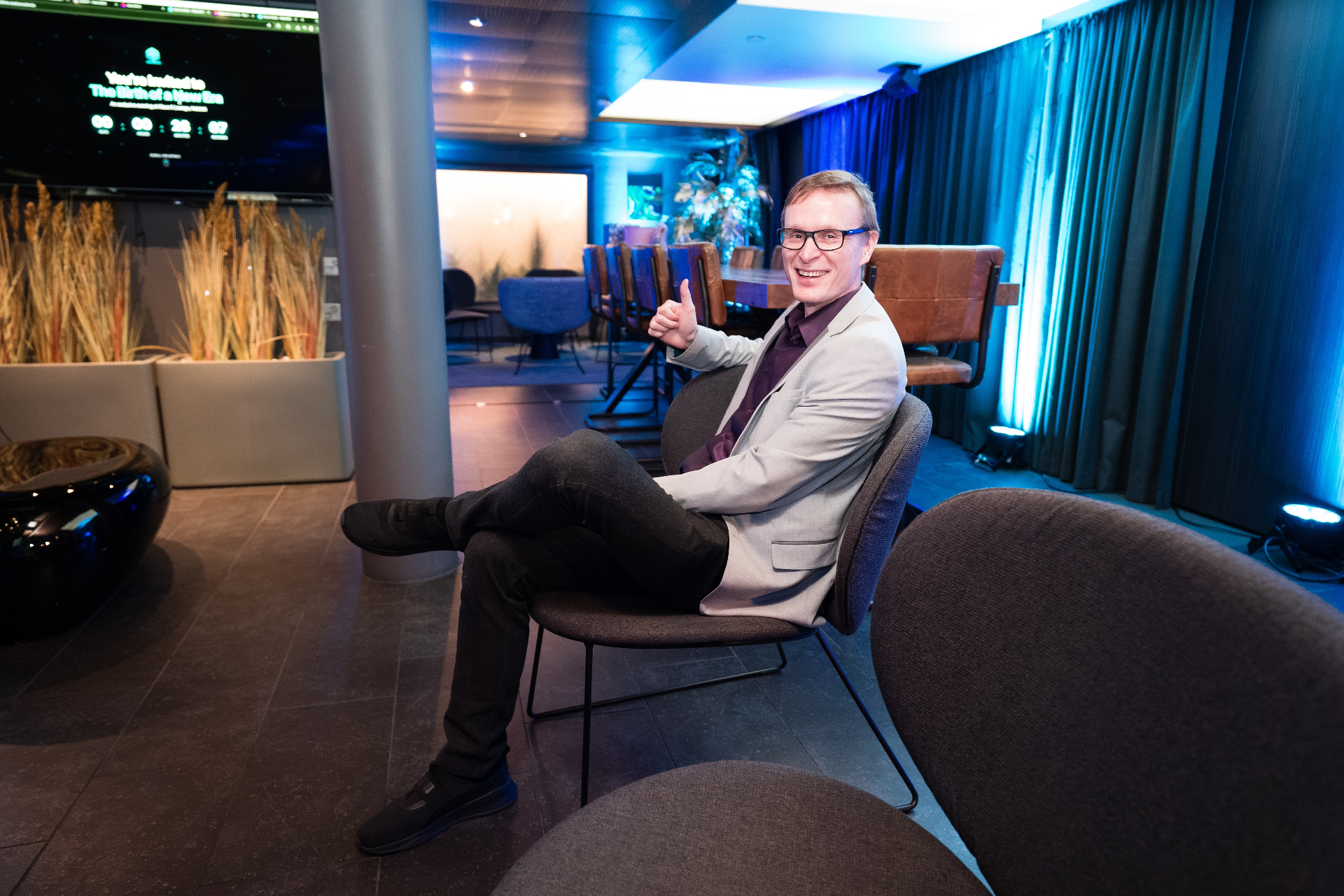 A wide closing view from the celebration